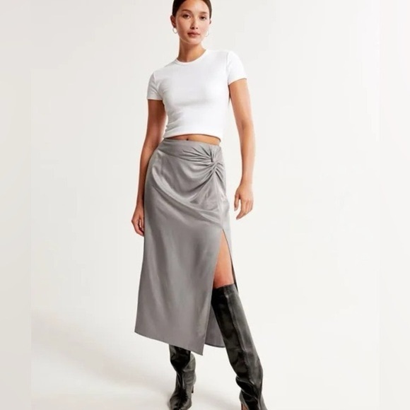 Abercrombie & Fitch Knotted Elevated Satin Midi Skirt - Picture 2 of 6